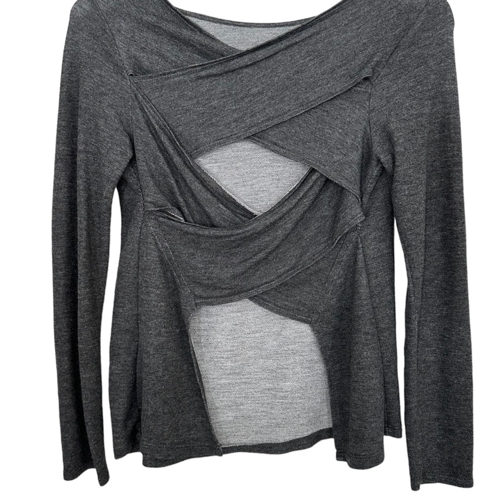 Solemio open back design gray sweater small